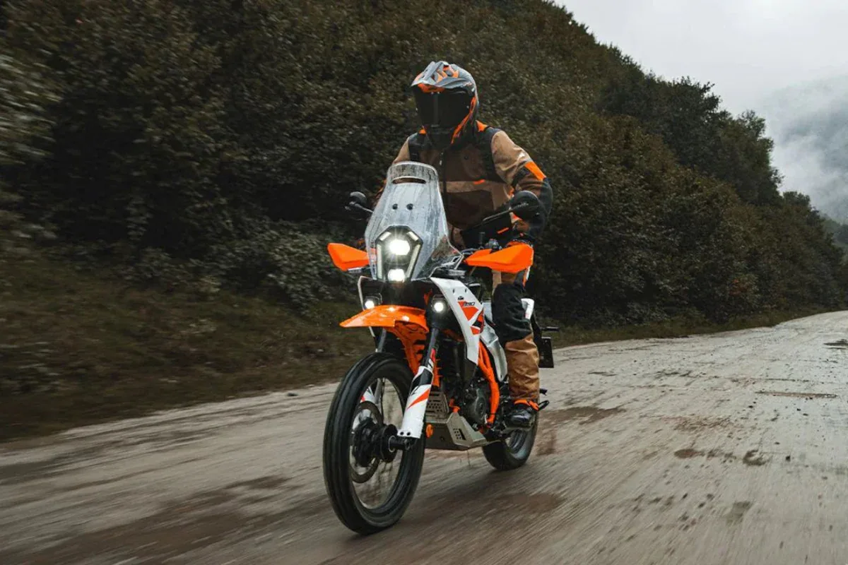 KTM 390 Duk