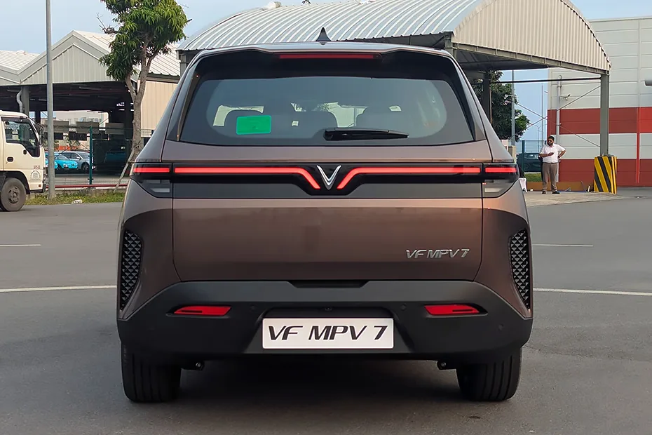 VinFast VF MPV 7
