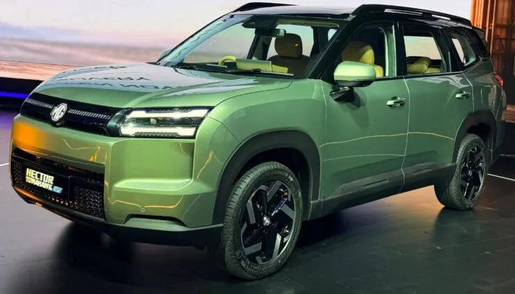 MG Hector Tomahawk EV