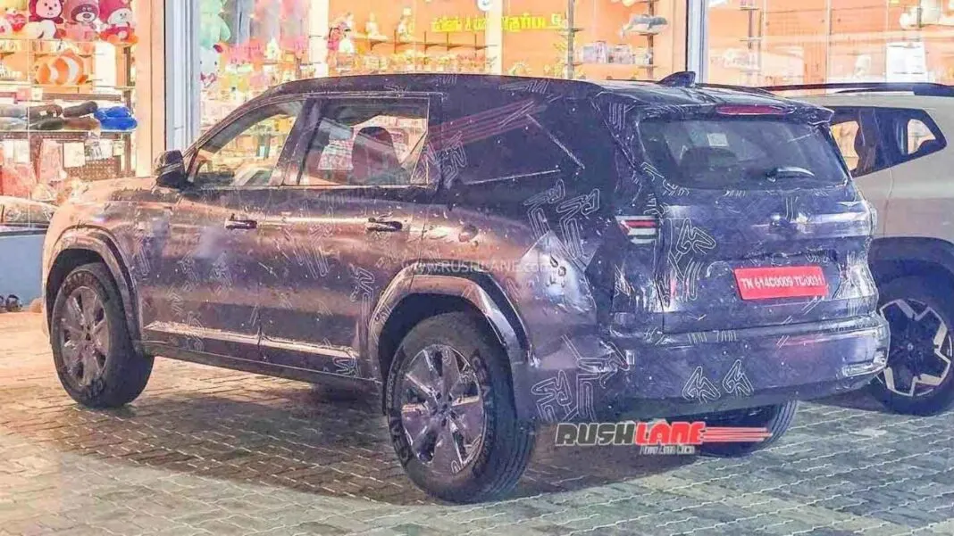 Nissan Tekton 7-Seater SUV