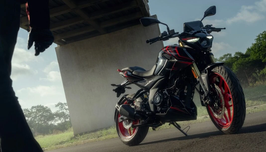 Bajaj Pulsar N250