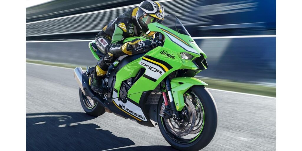 मिस मत करना! इस हफ़्ते की Bike Updates Kawasaki Ninja ZX-10R
