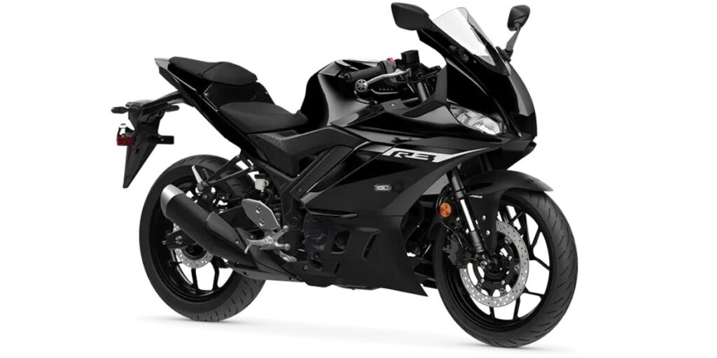 Yamaha R3