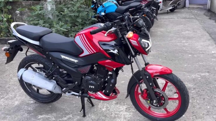 TVS Raider