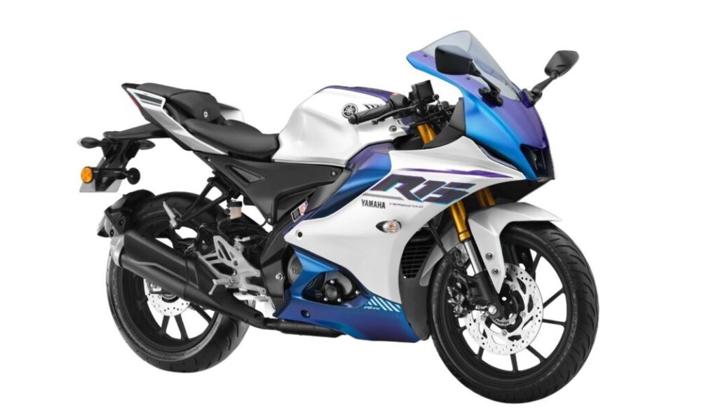 Yamaha R15