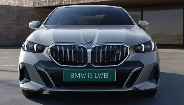 BMW i5 LWB Bookings