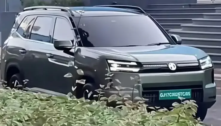 MG Hector Tomahawk EV