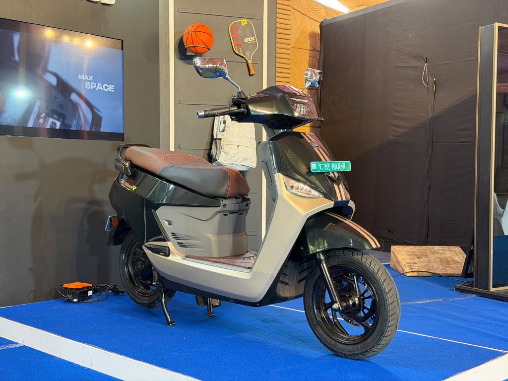 BGauss C12 MaxR