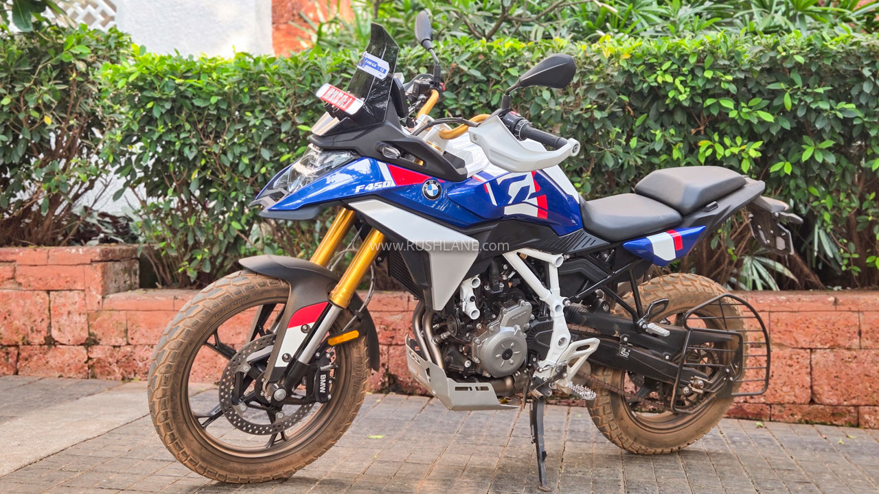 BMW F 450 GS interior