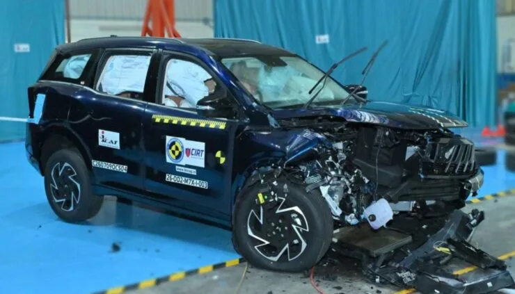 Mahindra XUV 7XO